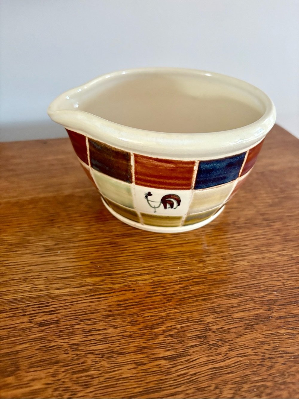 Hand-Painted Ceramic Pouring Bowl in Cream with Tile & Rooster Motif
